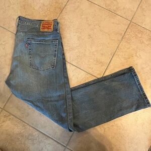 513 Levis 36 x 32 Pre Owned